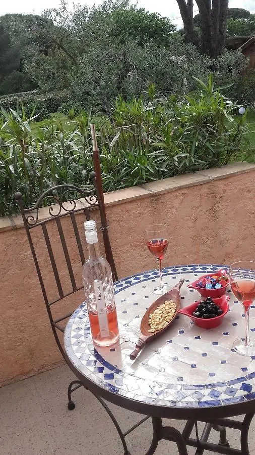 Chambres d'hôtes Villa Alizé Grimaud Couette-café